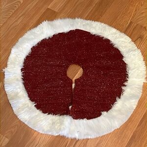 Mini Christmas tree skirt